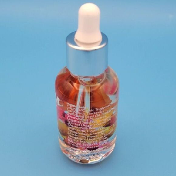 Blossom Infused with Real Flowers All-Natural Face Oil - New - Picture 2 of 4